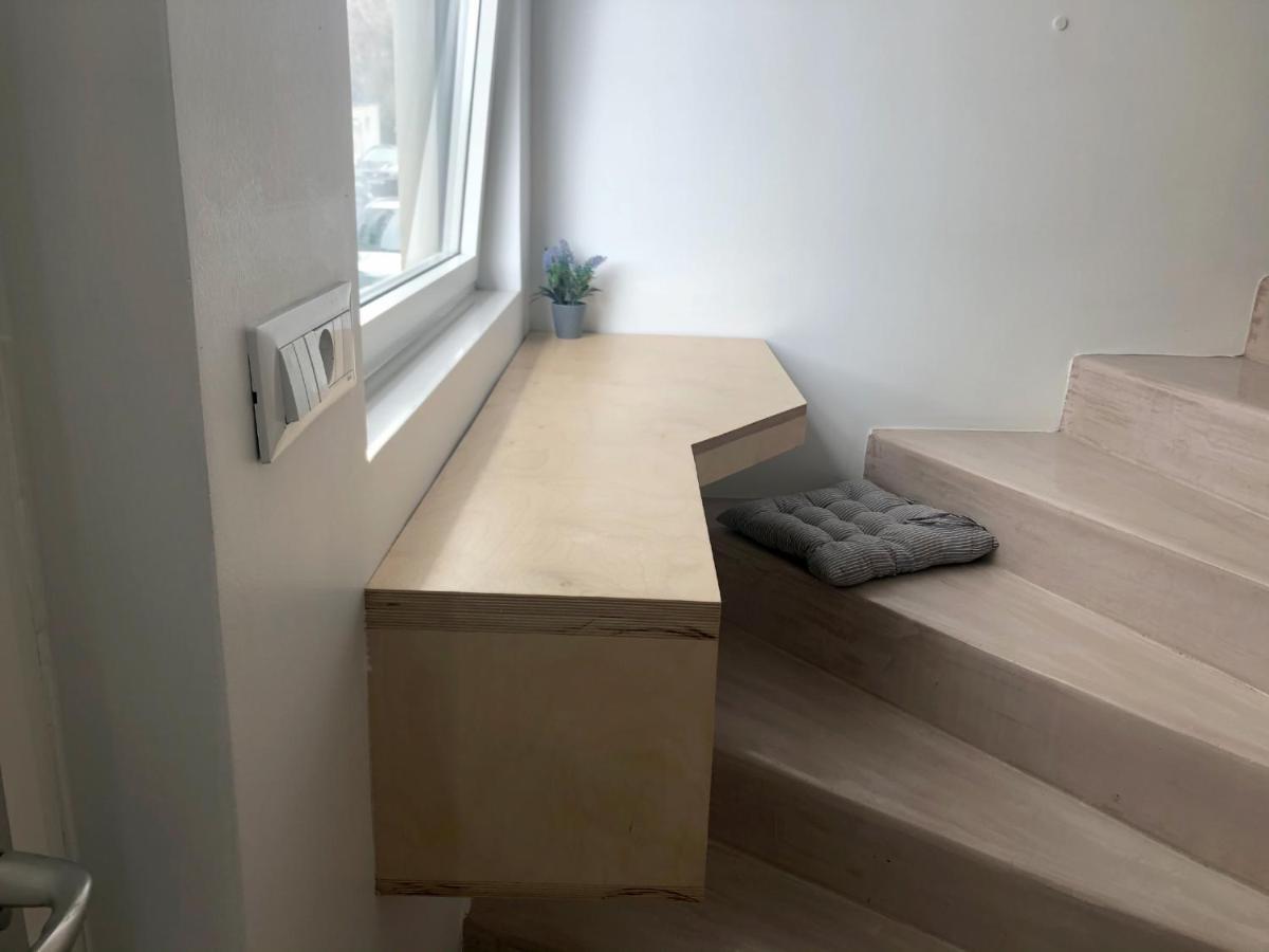 Sunny Micro-Loft Apartment With Outdoor Lounge Bendevís Kültér fotó