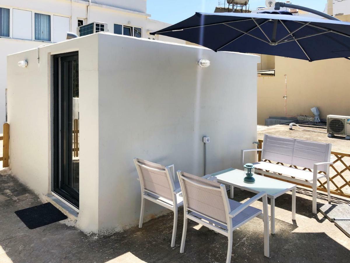 Sunny Micro-Loft Apartment With Outdoor Lounge Bendevís Kültér fotó